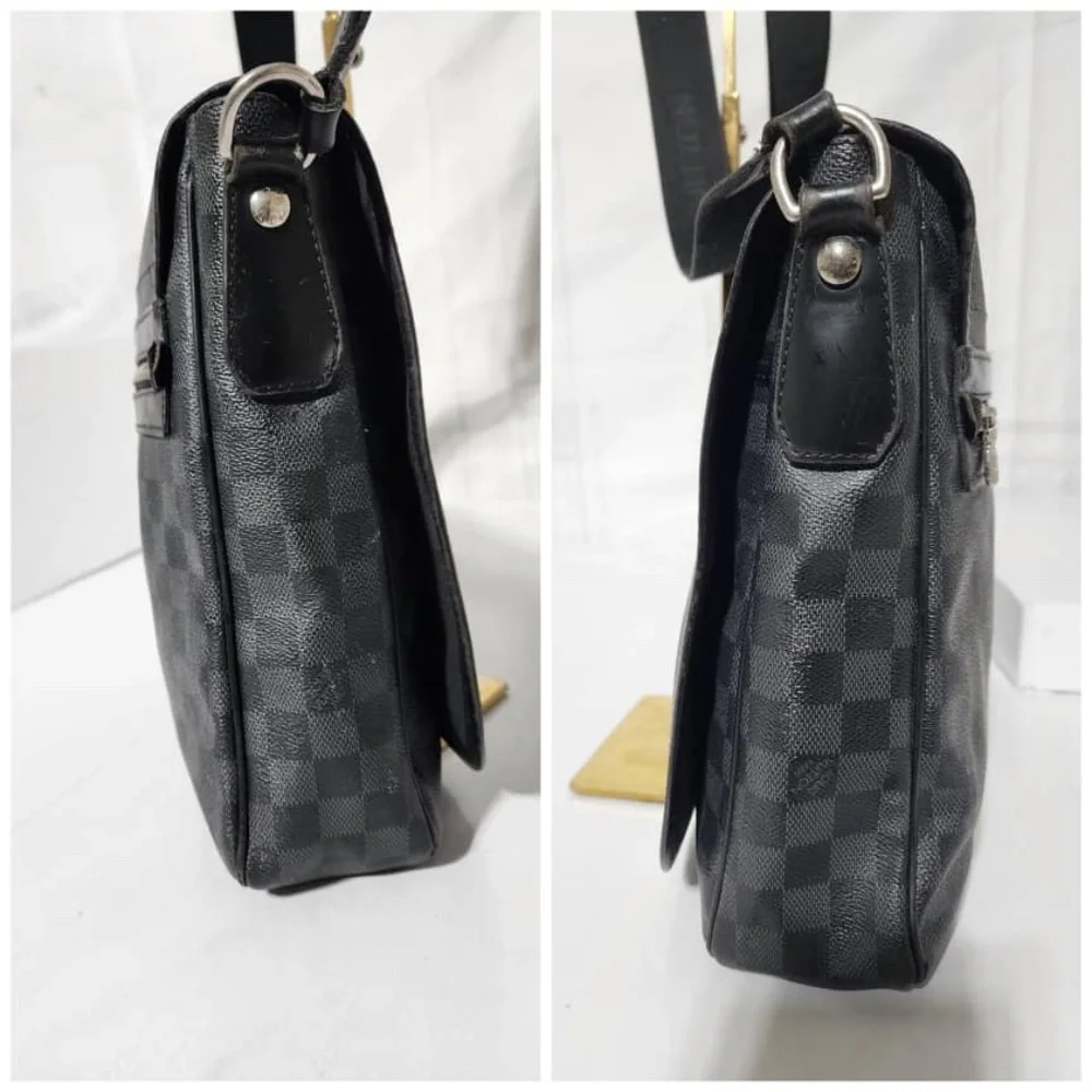 Authentic Louis Vuitton Damier Graphite Renzo Messenger Bag Grey/Black - Picture 5 of 14